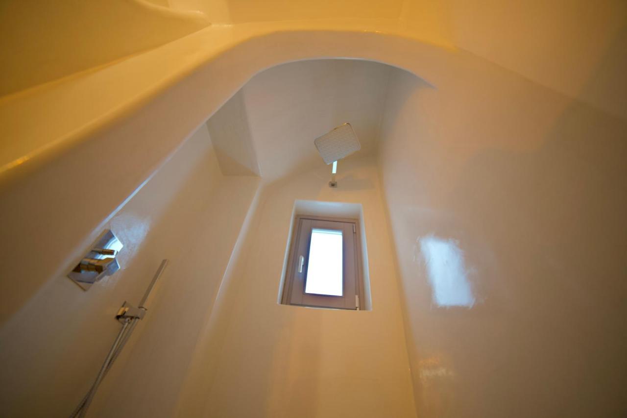 Eternity Suites Santorini Fira  Exteriör bild