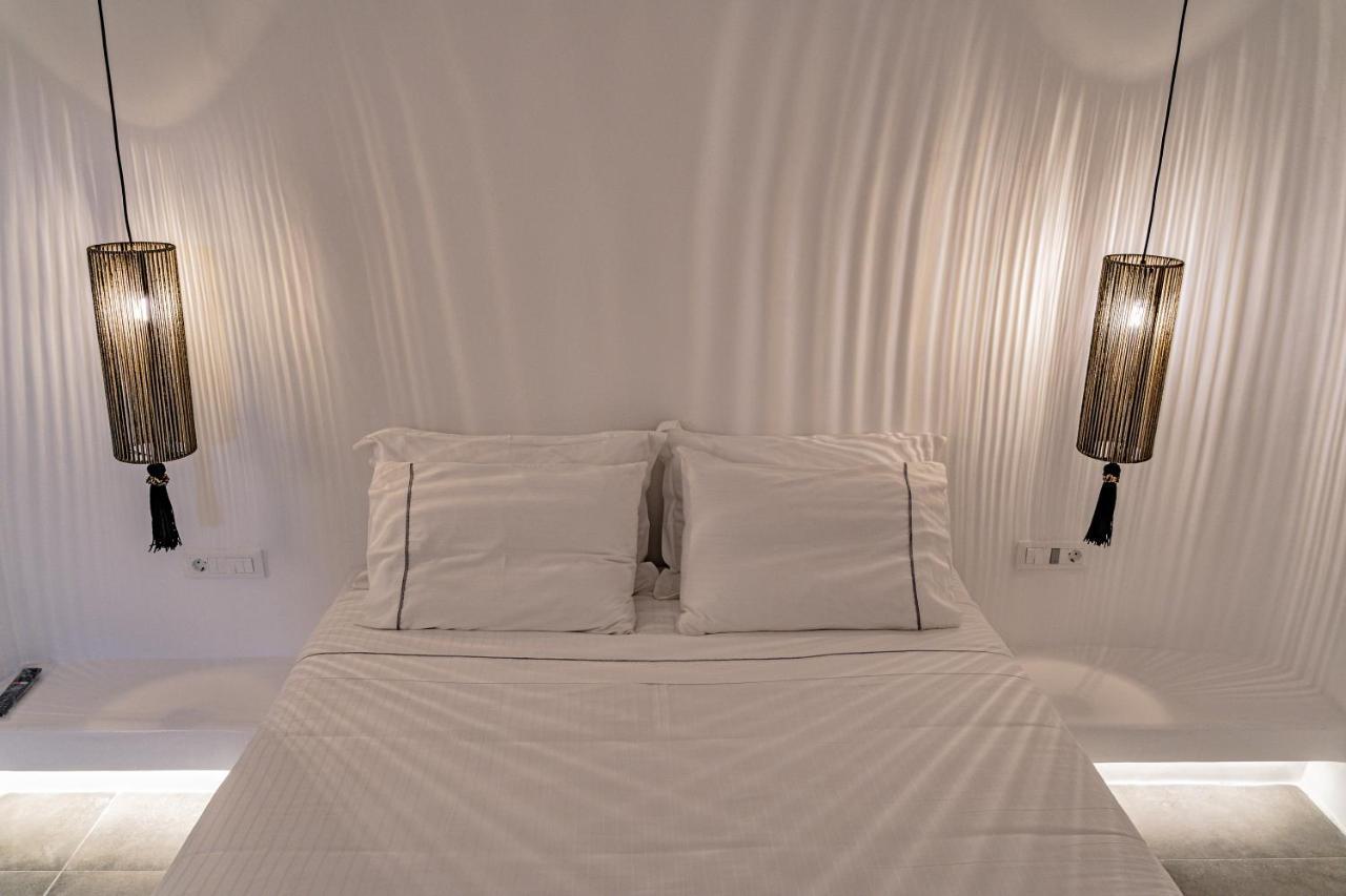 Eternity Suites Santorini Fira  Exteriör bild
