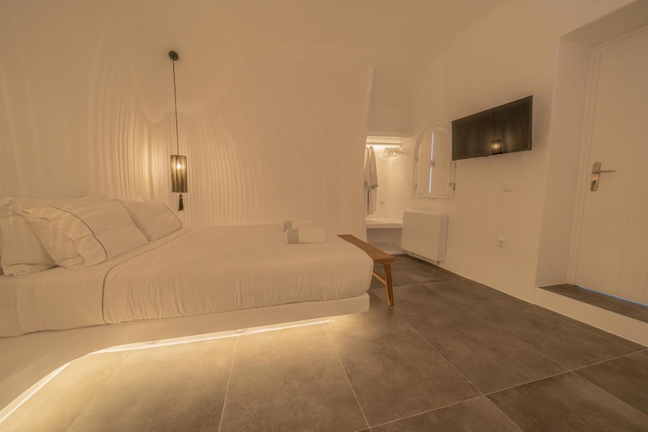 Eternity Suites Santorini Fira  Exteriör bild