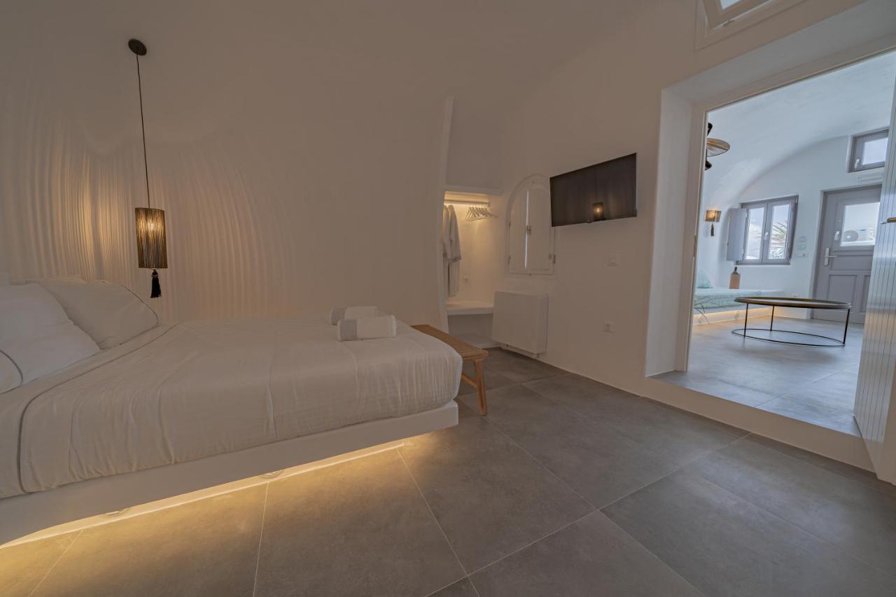 Eternity Suites Santorini Fira  Exteriör bild