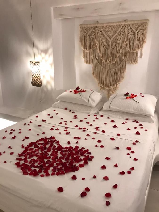 Eternity Suites Santorini Fira  Exteriör bild